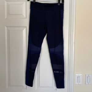Lilybod navy leggings